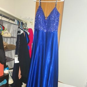 PROM DRESS